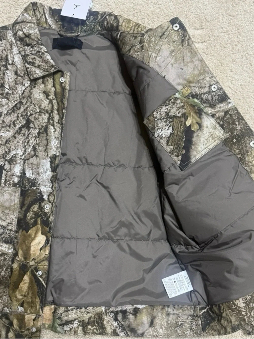 Nike Men's Air Jordan Flight Chicago Realtree Jacket Olive Sail Sz large/small